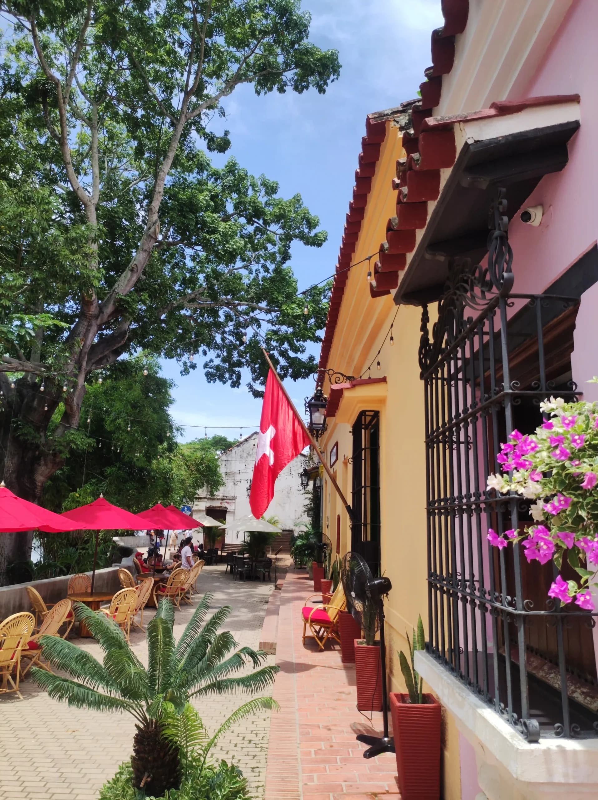 Un hotel frente al río Magdalena